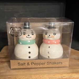 JP Snowman Salt & Pepper Set